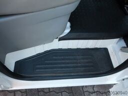 VOLKSWAGEN T5 Transporter Pritsche Doka / Klima / FN: 133