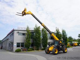 JCB 535-95 / 3.5 T / range 9.5 m / joystick
