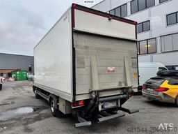 Mercedes-Benz Atego 1023 box car