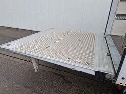 FUSO Canter 7C18 3-Sitzer Klima Ladebordwand