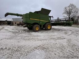 John Deere S785i