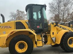 New Holland WA 170
