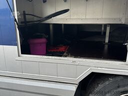 Mercedes Actros 1832