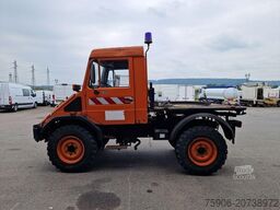 Mercedes Unimog