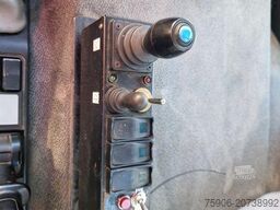 Renault Premium Lander