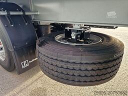 Lecitrailer PLATEAU EXTENSIBLE TWISTLOCKS