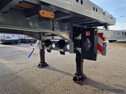 Lecitrailer PLATEAU EXTENSIBLE TWISTLOCKS