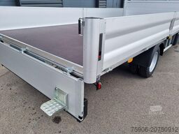 Iveco DAILY 35-180 PLATEAU 4.40m