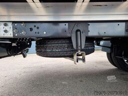 Iveco DAILY 35-180 PLATEAU 4.40m