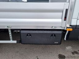 Iveco DAILY 35-180 PLATEAU 4.40m