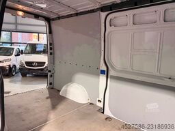 MERCEDES-BENZ Sprinter II 316 CDI*KLIMA*AHK3500KG*RCAM*2X STÜR