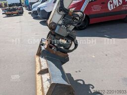TAKEUCHI TB 295 W / POWERTILT OQ45 / Planierschild