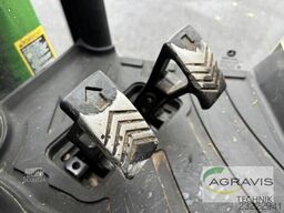 John Deere 4720