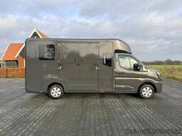 Renault Master STX S5L Automaat 5 pers pro-safety paard...