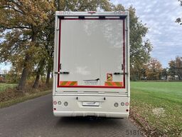 Volvo FH Occasion paardenvrachtwagen Roelofsen specia...