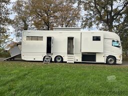 Volvo FH Occasion paardenvrachtwagen Roelofsen specia...