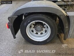 Mercedes Actros 1943 4X2 StreamSpace NL PTO