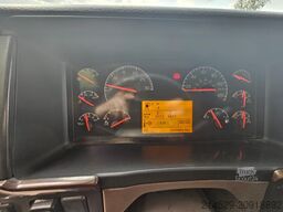 Volvo VNL 670