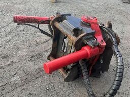 Hitachi ZX250LC-5B Crawler Excavator – Rototilt and 2 Buck