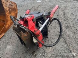 Hitachi ZX250LC-5B Crawler Excavator – Rototilt and 2 Buck