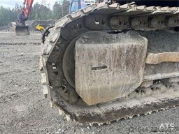 Hitachi ZX250LC-5B Crawler Excavator – Rototilt and 2 Buck