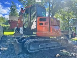 Hitachi ZX85US-6 Excavator with Rototilt and 2 Buckets – 1