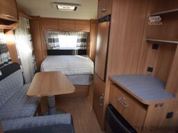 KNAUS Sport 460 XB mit Mover und Vorzelt