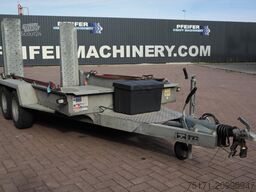Ifor Williams 2HB 2 Axel Trailer, 2.856 kg Capacity, Incl Loadin