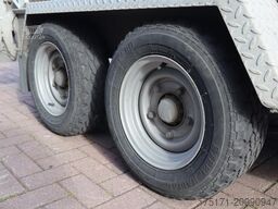 Ifor Williams 2HB 2 Axel Trailer, 2.856 kg Capacity, Incl Loadin