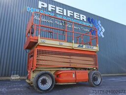 JLG 3369LE Electric, 12m Working Height, 450kg Capacit