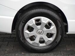 RENAULT TRAFIC III / BUS / 9 MIEJSC / PIERWSZY W?A?CICIE