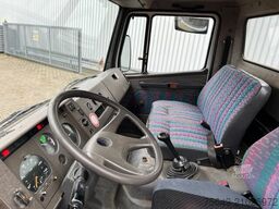 Mercedes-Benz 811 K 4x2 811 K 4x2 mit Kran Fassi F65A.21 (BJ.2009)