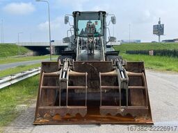 Caterpillar 930M