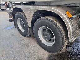 Mercedes-Benz Arocs 3348 K 6x4 Arocs 3348 K 6x4, Kran Fassi F255A.2.24, MultimediaCockpit, Navi, Funk