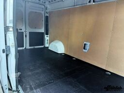 PEUGEOT Boxer 2.2 BlueHDi 140 L3H2