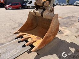 Liebherr R946NLC