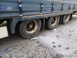 Krone Curtainsider Mega