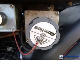 Renault Premium 320 4x2 fuel tank 13.5 / 3 comp