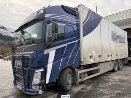 Volvo FH 6x2 box truck with heating in the storage area,