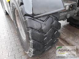 New Holland TH 7.42 PLUS