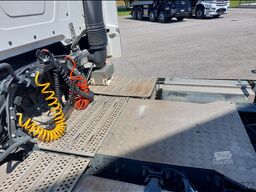 MERCEDES-BENZ Actros 4 18 4x2 - actros 1853 LS flat cab. .2,5 Euro V