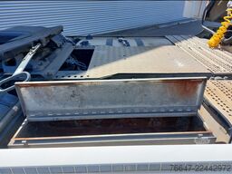 MERCEDES-BENZ Actros 4 18 4x2 - actros 1853 LS flat cab. .2,5 Euro V