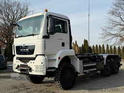 MAN 26.440 6x6 Abrollkipper Hiab Multilift