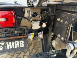 MAN 26.440 6x6 Abrollkipper Hiab Multilift