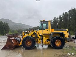 Komatsu WA380 Wheel Loader – Bucket and Joystick Steering