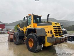 Komatsu WA380 Wheel Loader – Bucket and Joystick Steering