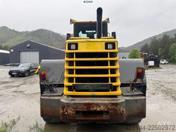 Komatsu WA380 Wheel Loader – Bucket and Joystick Steering