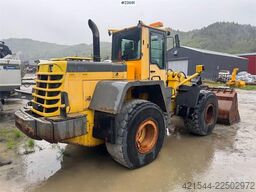 Komatsu WA380 Wheel Loader – Bucket and Joystick Steering