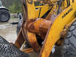 Komatsu WA380 Wheel Loader – Bucket and Joystick Steering