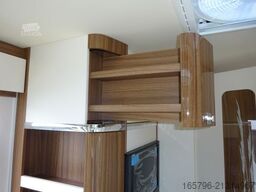 Eura Mobil Contura 766 EF AHK*hydr. Hubst.*TV*Klima*Sol.